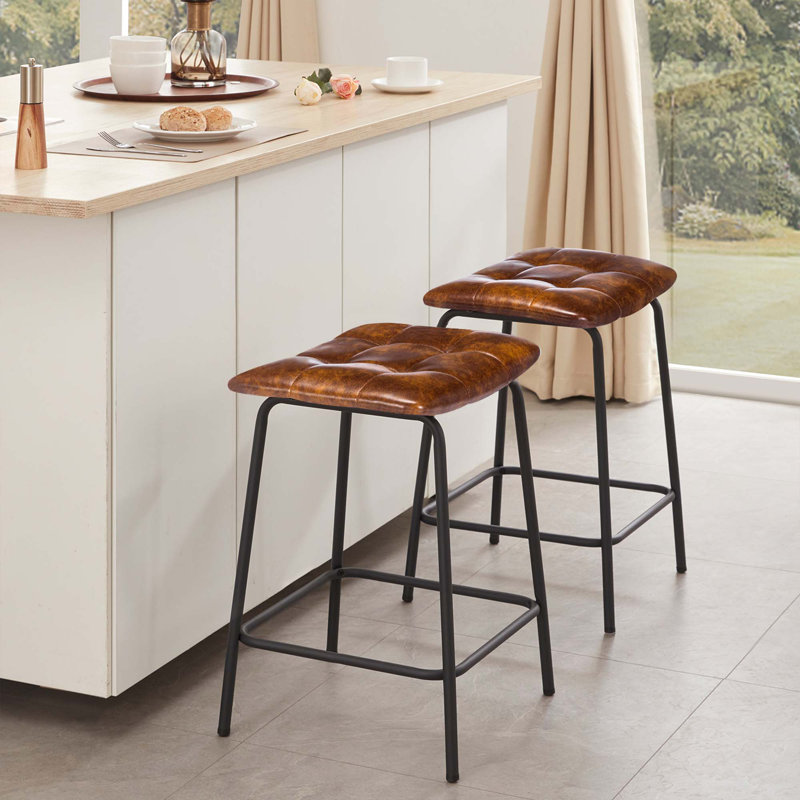 Tabouret de bar capitonné en cuir 24 po Reza, Brun jaune