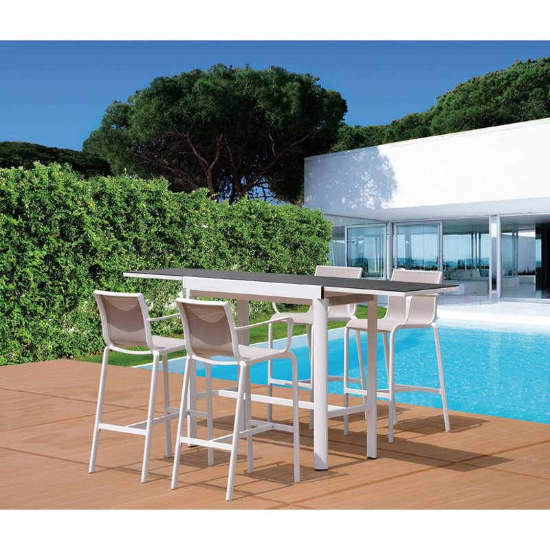 Tabouret de bar de patio décontracté au bord de la piscine courtyard Bundaberg