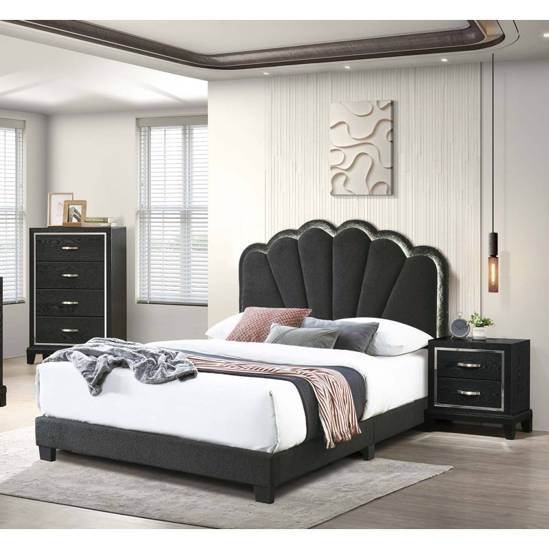 Gwynn 3-pcs Bedroom Set