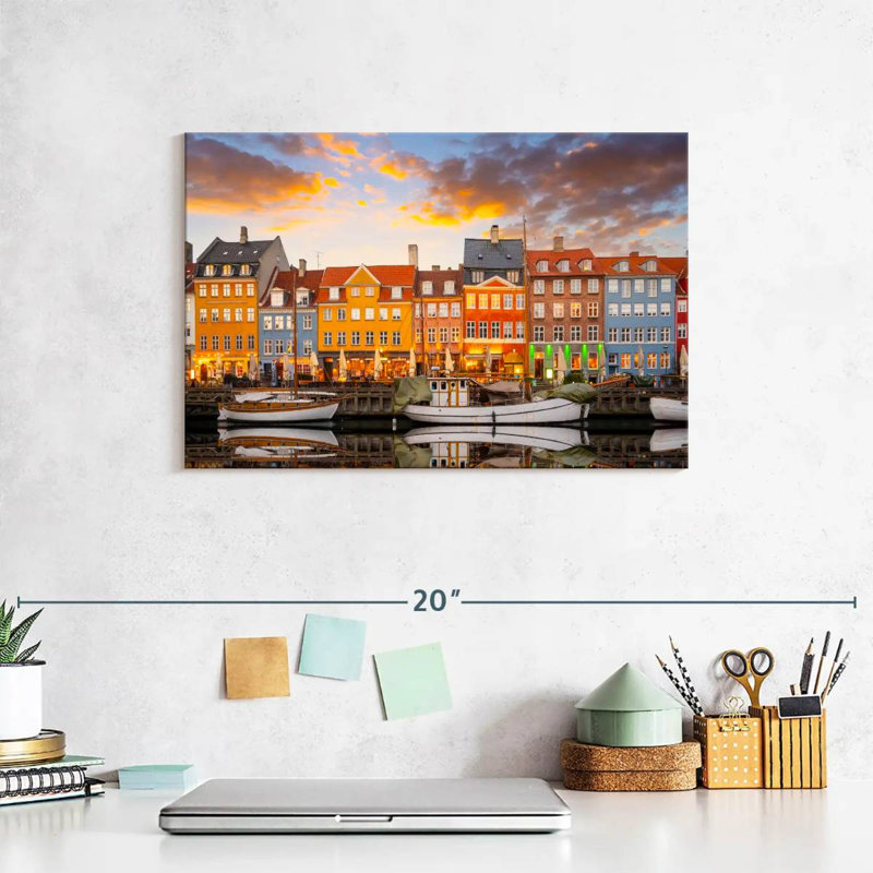 Nicci Illuminated Nyhavn Canal, 8" H x 12" W