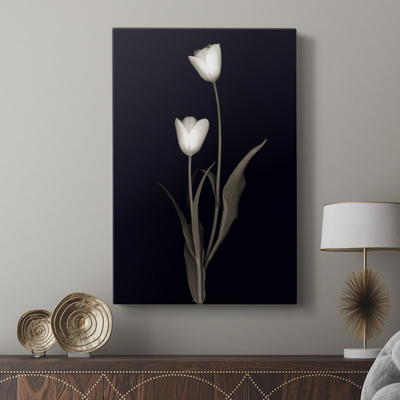 Tulipe Pose II - galerie sur mesure Cavas, H 18 po x l 12 po