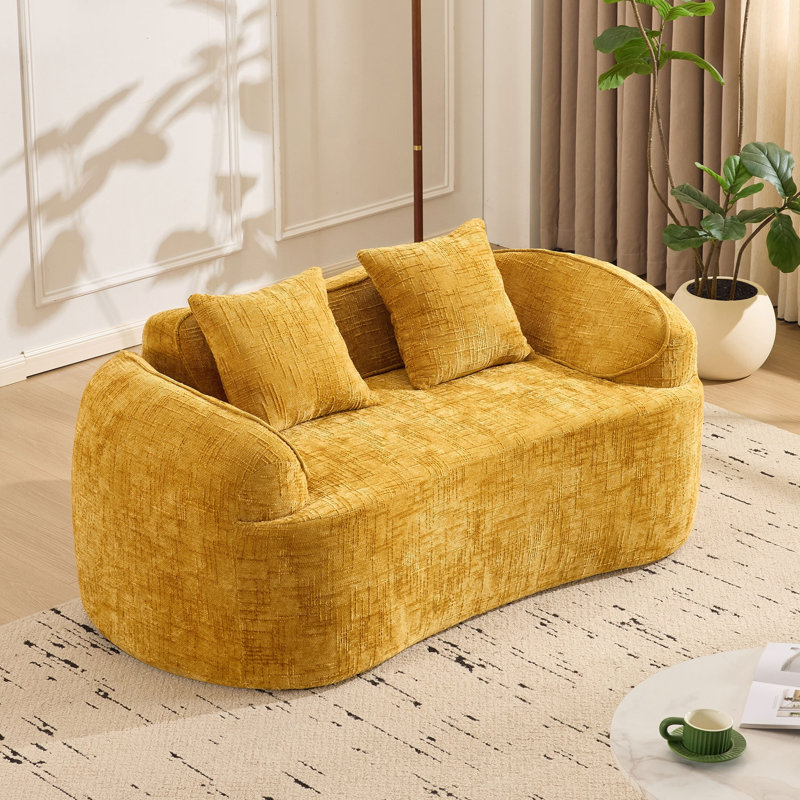 Canapé courbé jaune pour deux personnes avec coussins, idéal pour les petits appartements et les sièges confortables, Jaune