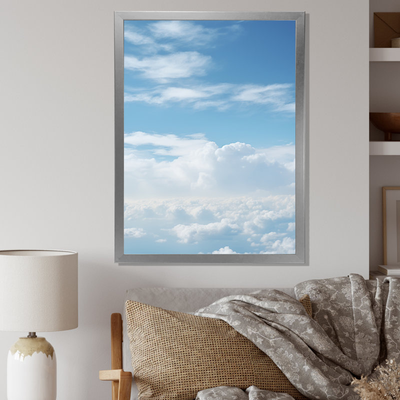 «White Sky Pure Elegance IV», impressions sur toile, H 40 po x l 30 po x P 1,5 po, Cadre photo argenté
