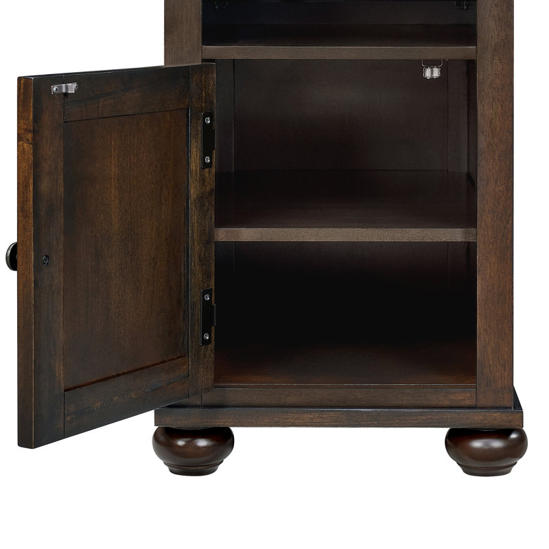 Gruner Chairside Table with USB in Cherry