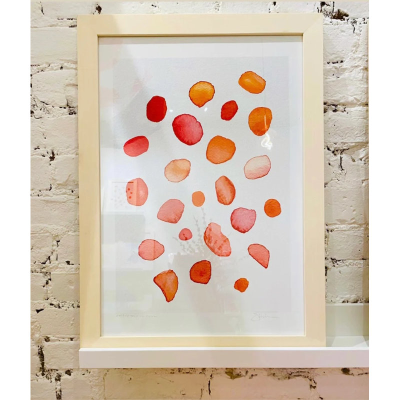 Reproduction d'art: pétales de rose sur fond écru, H 19 po x l 13 po x P 0,1 po