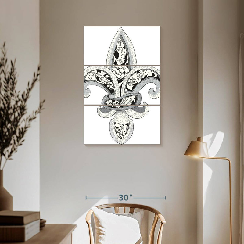 Fleur de lys ornée Kerner, H 38 po x l 24 po