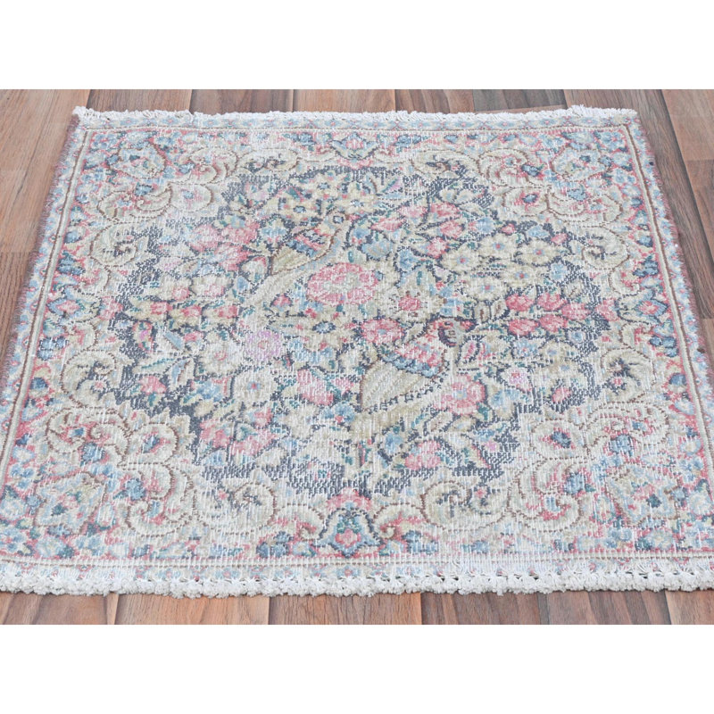 Tapis oriental carré en laine noué à la main à poil long de 1 pi 9 po x 1 po 9 po Kerman Shabby Chic