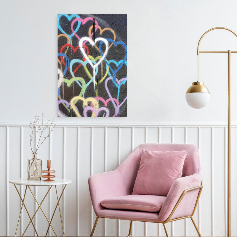 Graffiti, cœurs, art abstrait coloré, architecture urbaine contemporaine, H 24 po x l 16 po