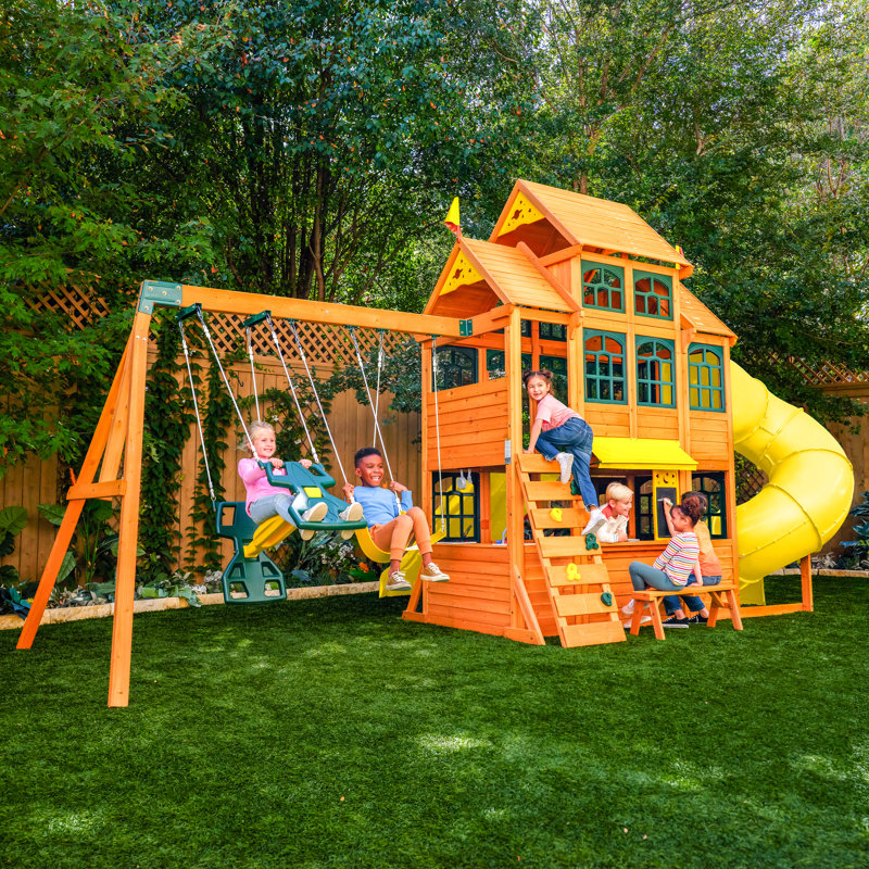 Falcon Ridge Fort, Yellow Slide, Yellow