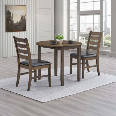 Chaise rembourrée en bois et similicuir