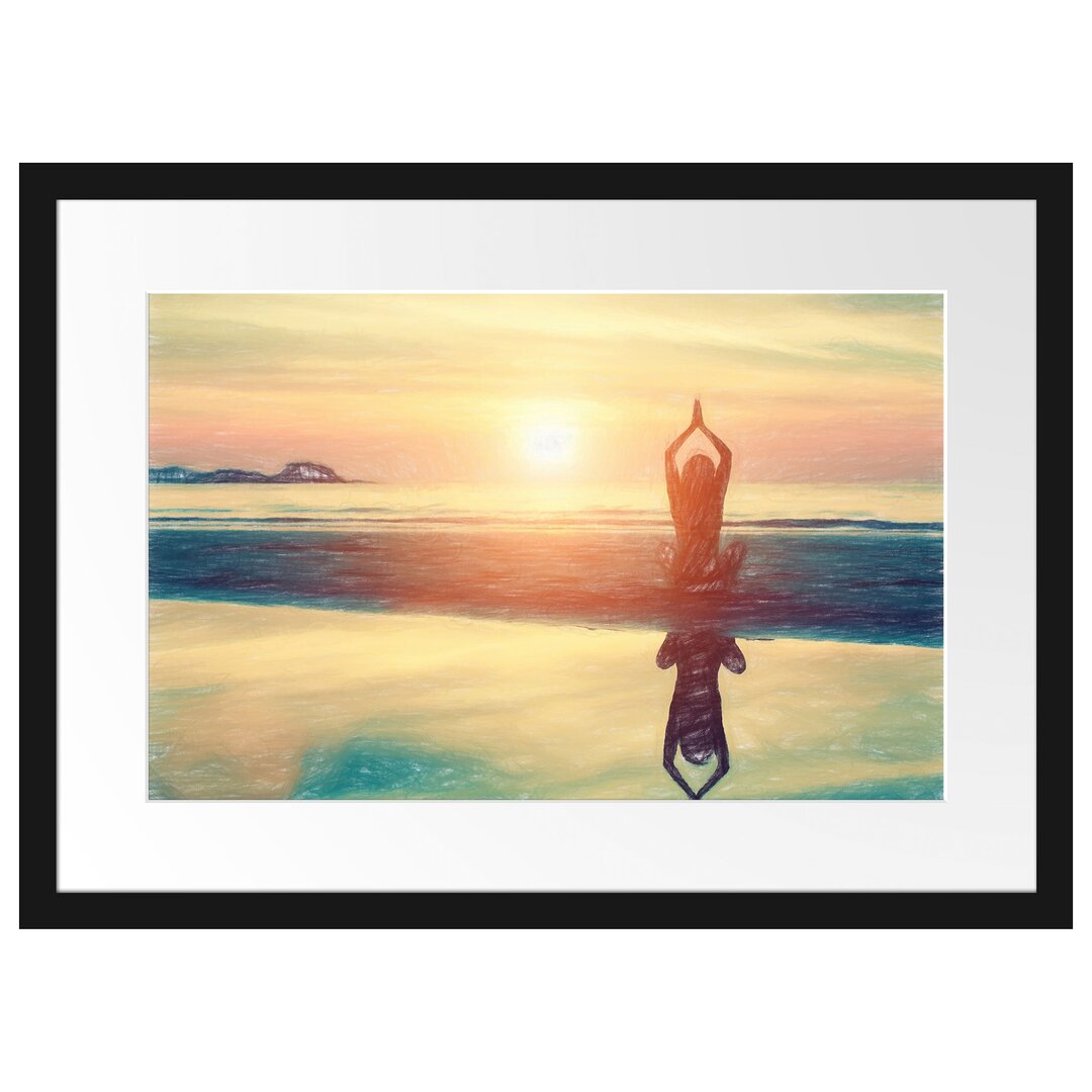 Gerahmtes Poster Frau in einer Yogapose am Strand