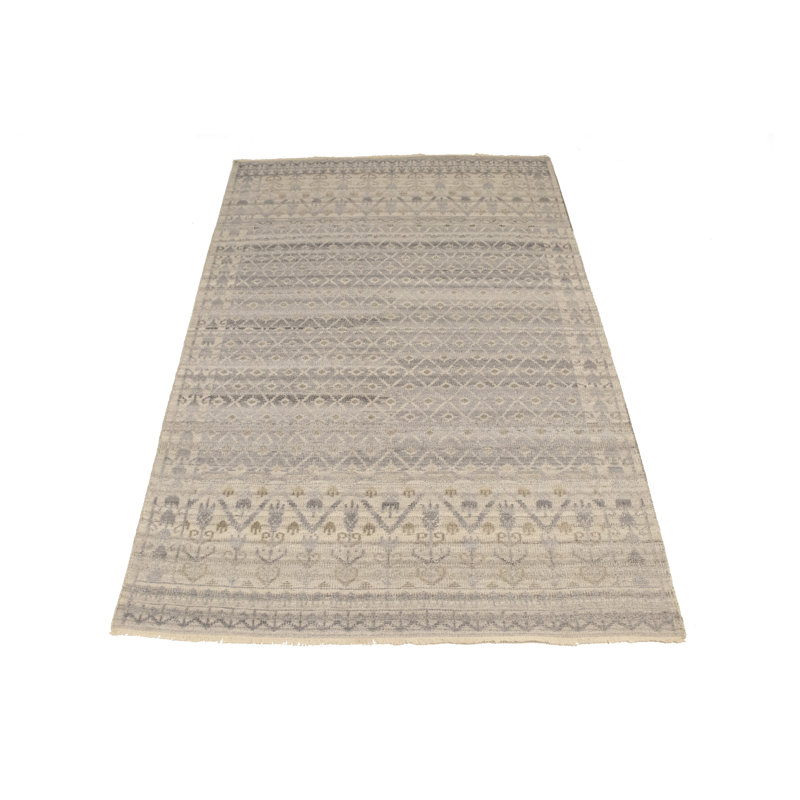 Performance Wool Oriental Indoor Rug