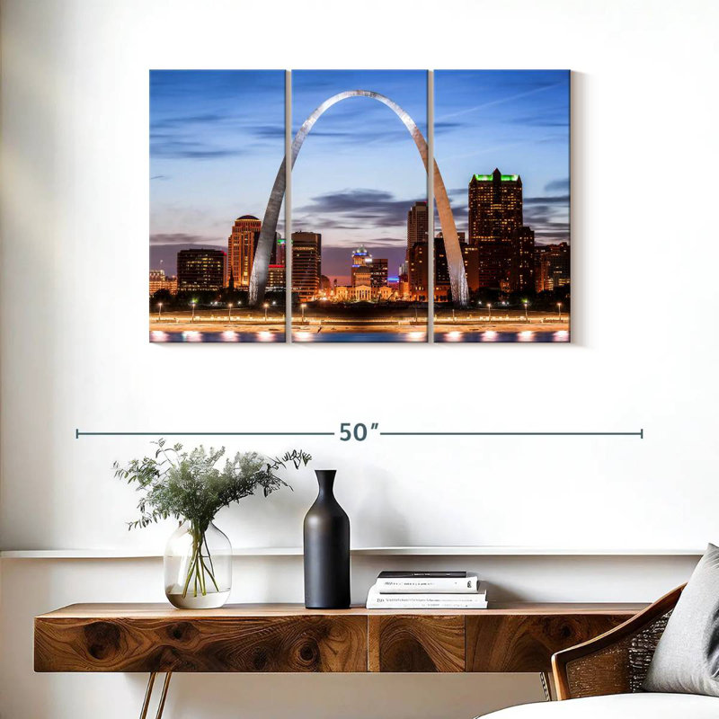 Iconic Gateway Arch, H 24 po x l 38 po