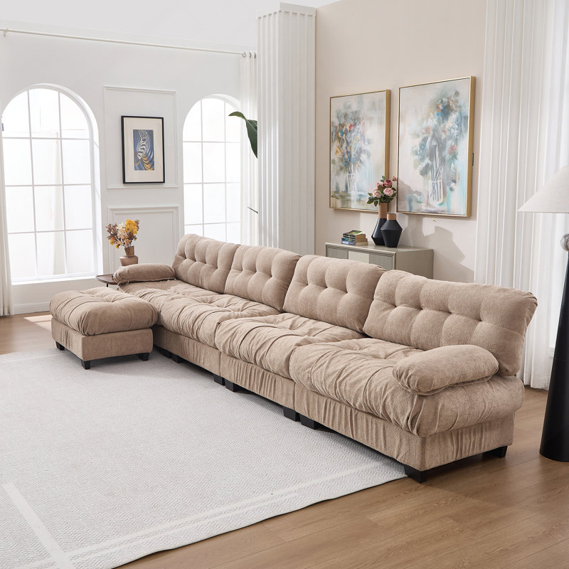 Canapé modulaire modulaire Cloud avec sièges profonds et accoudoirs ronds, H 35 po x l 158 po x P 57 po, Marron clair