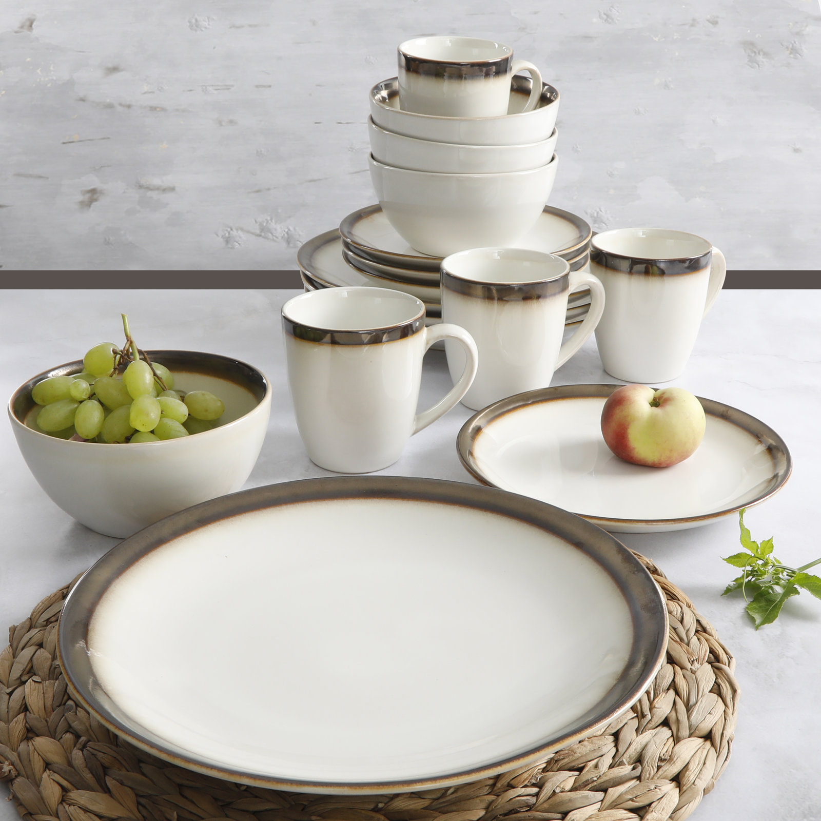 Gibson Elite Kashmir 16 Piece Dinnerware Set, Service for 4