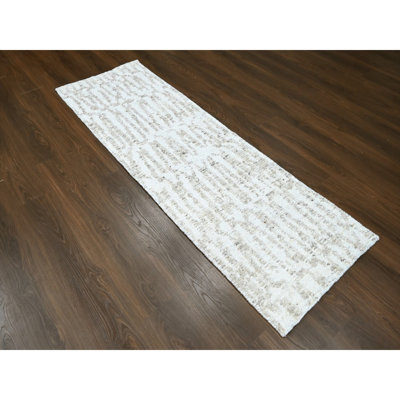 Tapis de couloir oriental blanc albâtre 2 pi 6 po x 7 pi 9 po 2 pi 6 po x 7 pi 9 po
