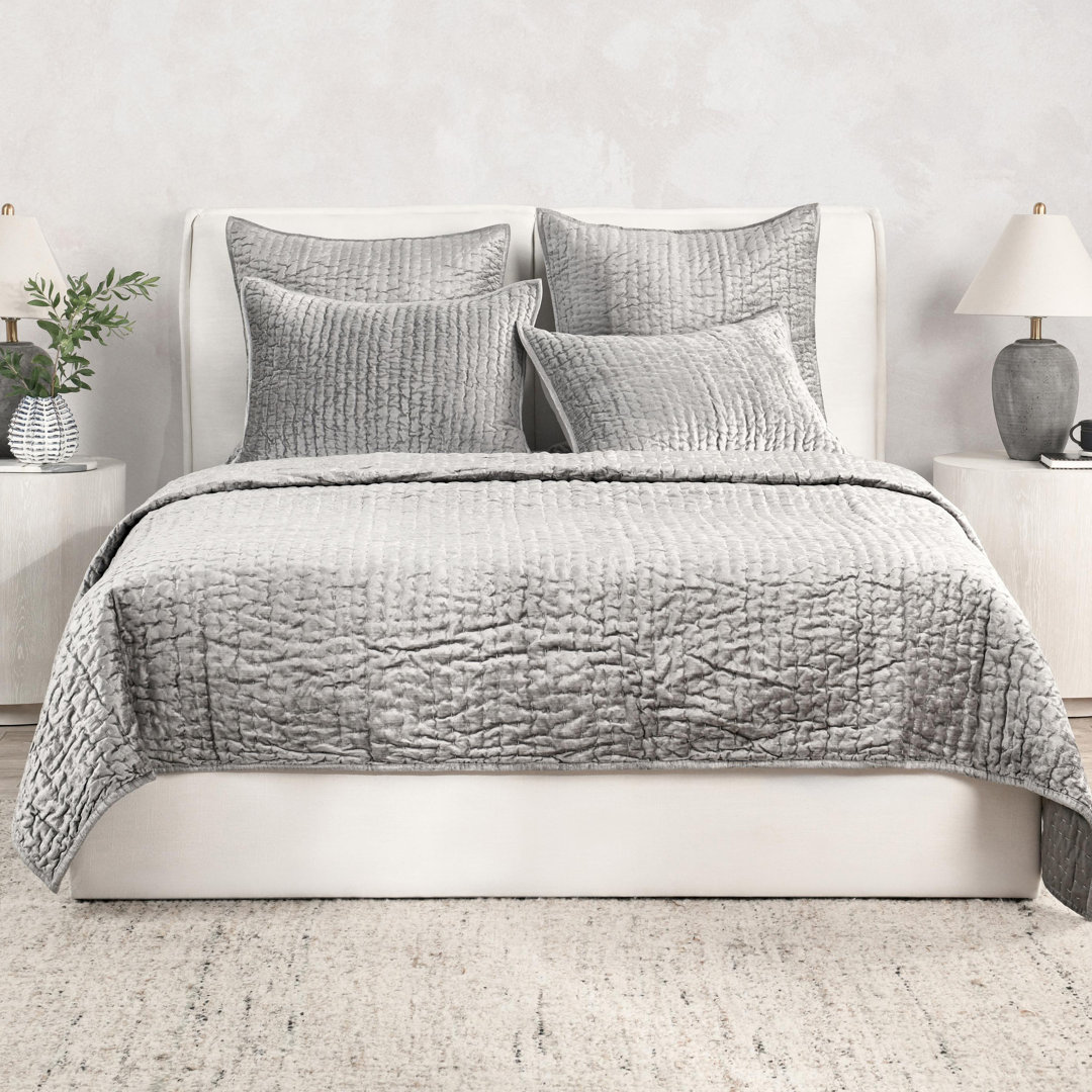 Tasmin Velvet Quilt Birch Lane™ 
