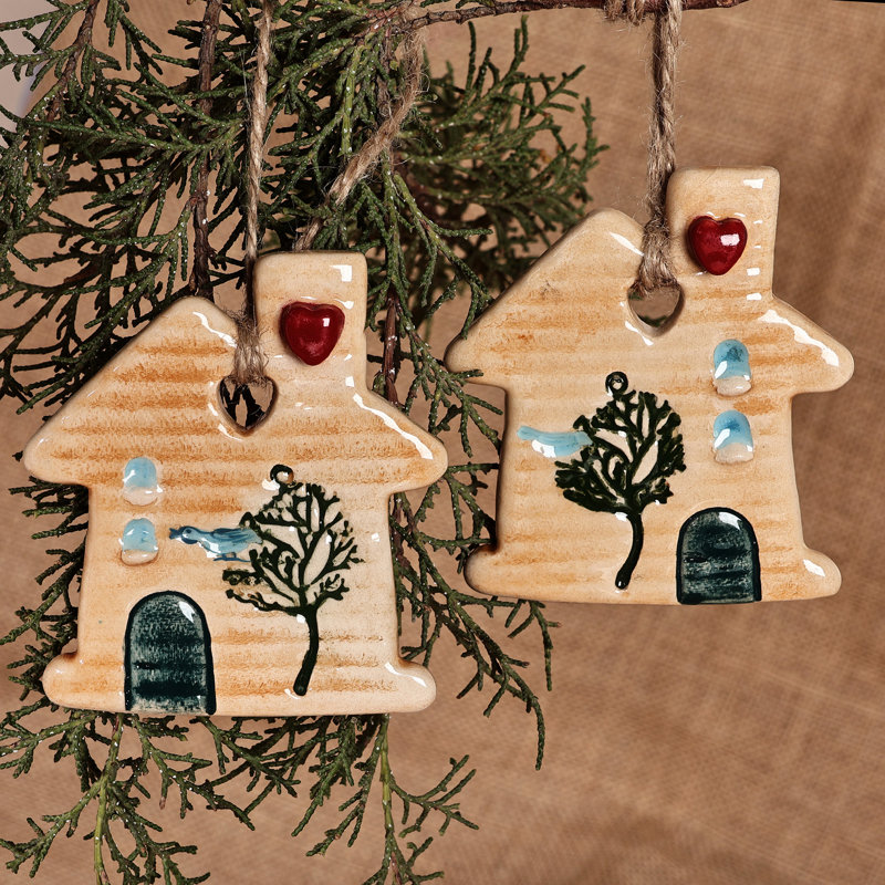 Une paire de décorations de Noël en céramique fabriquées à la main Allium Way® (paire)