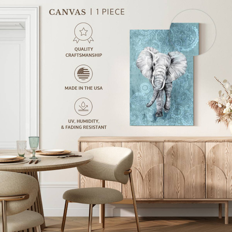 Éléphant à motif cachemire bleu, H 24 po x l 16 po