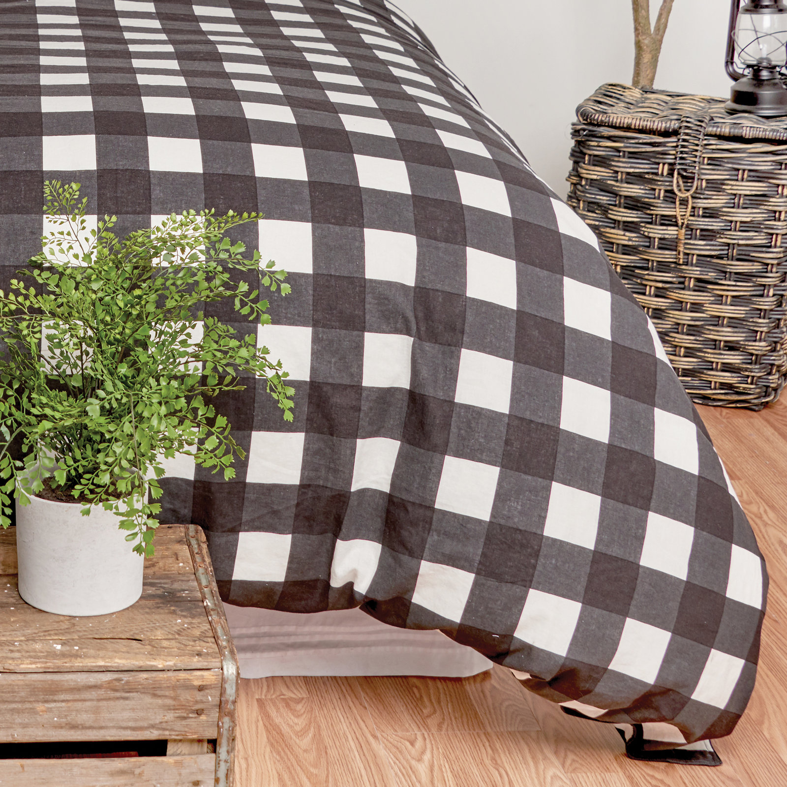 Peyton Reversible Duvet Cover Set, Full/Queen Duvet Cover + 2 Shams , Black