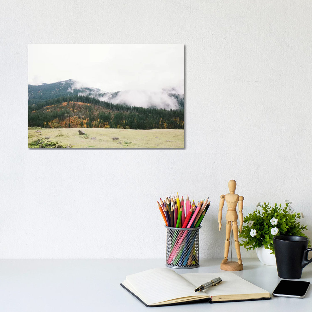 Berge, Portland, Oregon von Lovelylittlehomeco - Gallery-Wrapped Canvas Giclée on Canvas