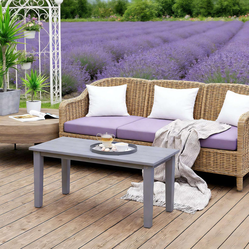 Table d'extérieur, table basse d'extérieur