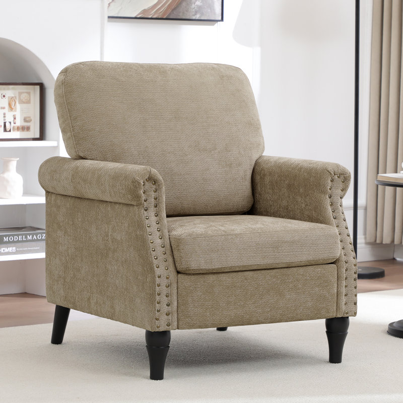 Fauteuil rembourré avec accents cloutés, Brown