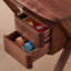 Petit bureau de style européen