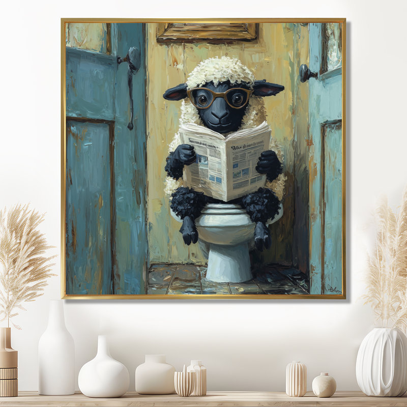 "Keyairra", mouton lisant un journal dans la salle de bain I, H 16 po x l 16 po, Impression encadrée flottante, Doré