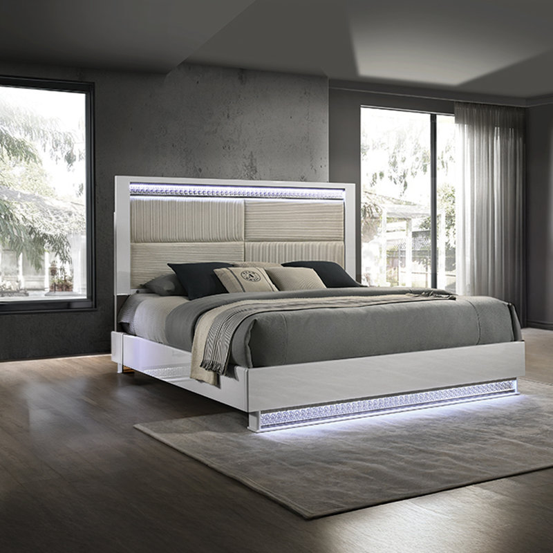 Jaleesha Queen 3PC White, 3 Pcs: Bed, 2 Nightstands, Queen