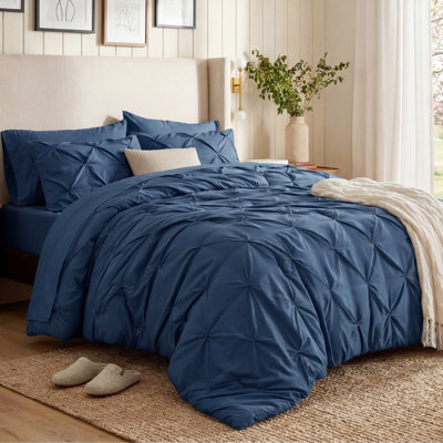 Bedsure Queen Burgundy Pintuck Bed-in-a-Bag - Navy Pinch Pleat Comforter Set with Sheets, Pillowcases & Shams (Set of 7)