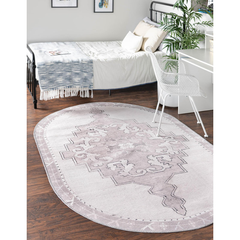 Oppie Oriental Indoor Rug, Oval 4' x 6'