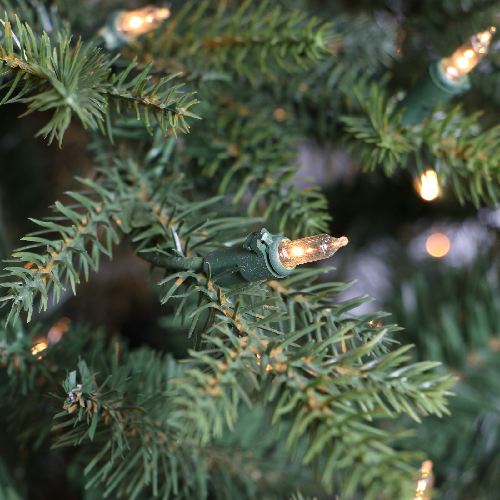 White 7.5' Pre-Lit Fir White Christmas Tree