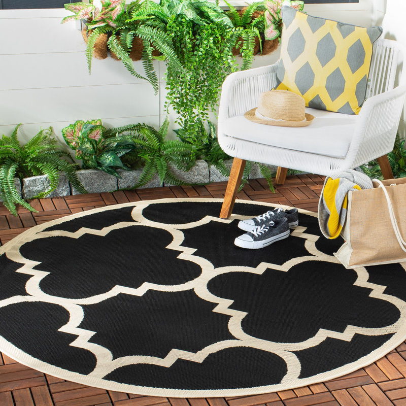 Herefordshire Performance Geometric Indoor/Outdoor Area Rug, Round 5'3"