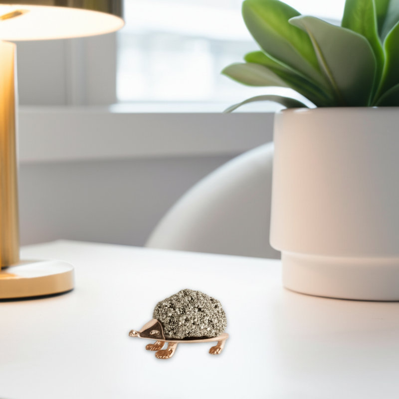 Figurine de tortue en métal avec objet décoratif