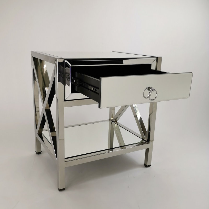 Theisen Accent Chest