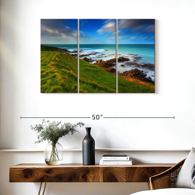Rorry Katiki Point, 24" H x 38" W