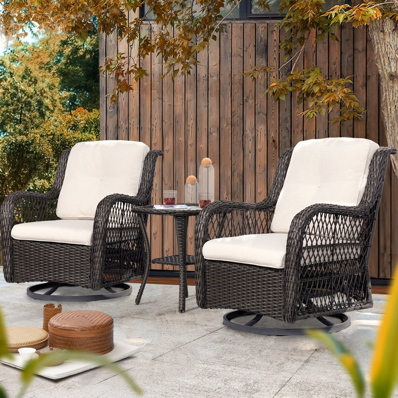 Chaise berçante pivotante avec coussins Shawen, Crème