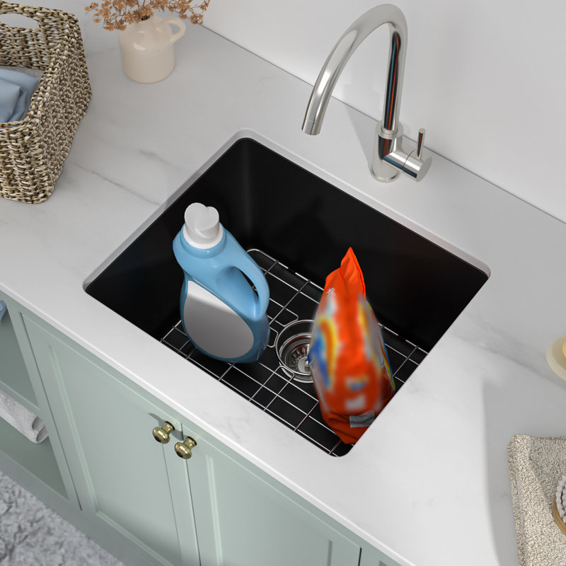 Évier de service 24 po x l 18 po à cuve simple encastrable en quartz avec grille inférieure, Noir, 24"L x 18"W