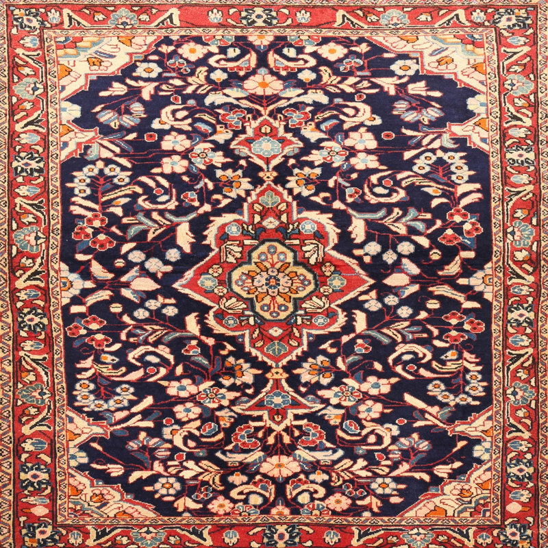 Tapis oriental noir, Carré 7 pi