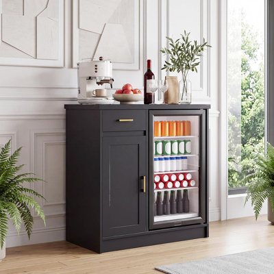 L'armoire de bar à vin de 42 po convient à un réfrigérateur de 24 po, une mini armoire de réfrigérateur avec 2 prises et 2 ports USB, un tiroir de rangement et une porte pour la cuisine