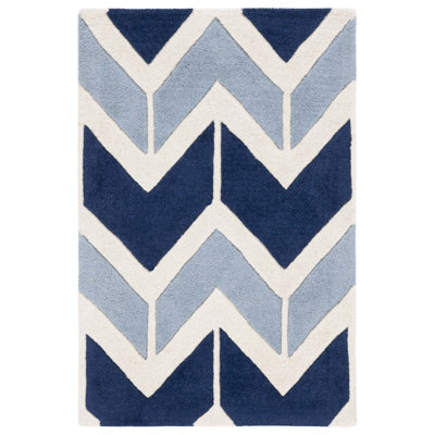 Deedie Hand Tufted Wool Chevron Rug