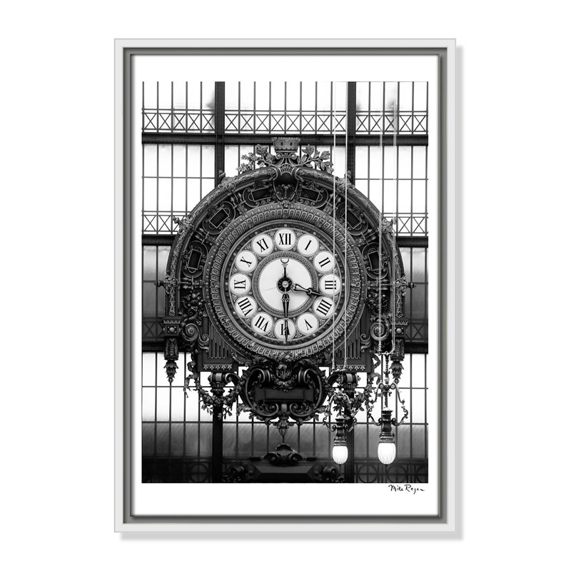 Horloge dorée du musée - impression de Paris par Mike Ragan, Toile encadrée flottée blanche, Pas de tapis