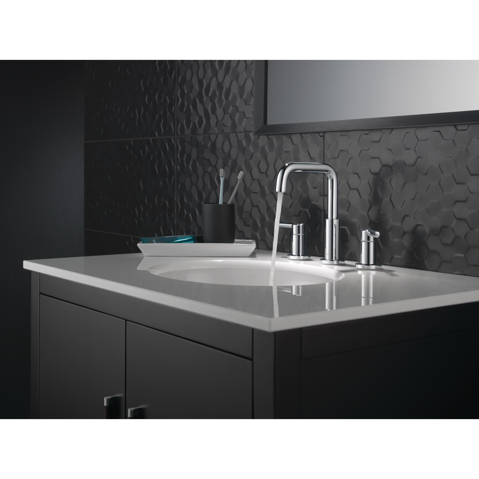 Nicoli Widespread Bathroom Faucet, Chrome