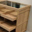 Vitrine en bois massif rétro-113401418