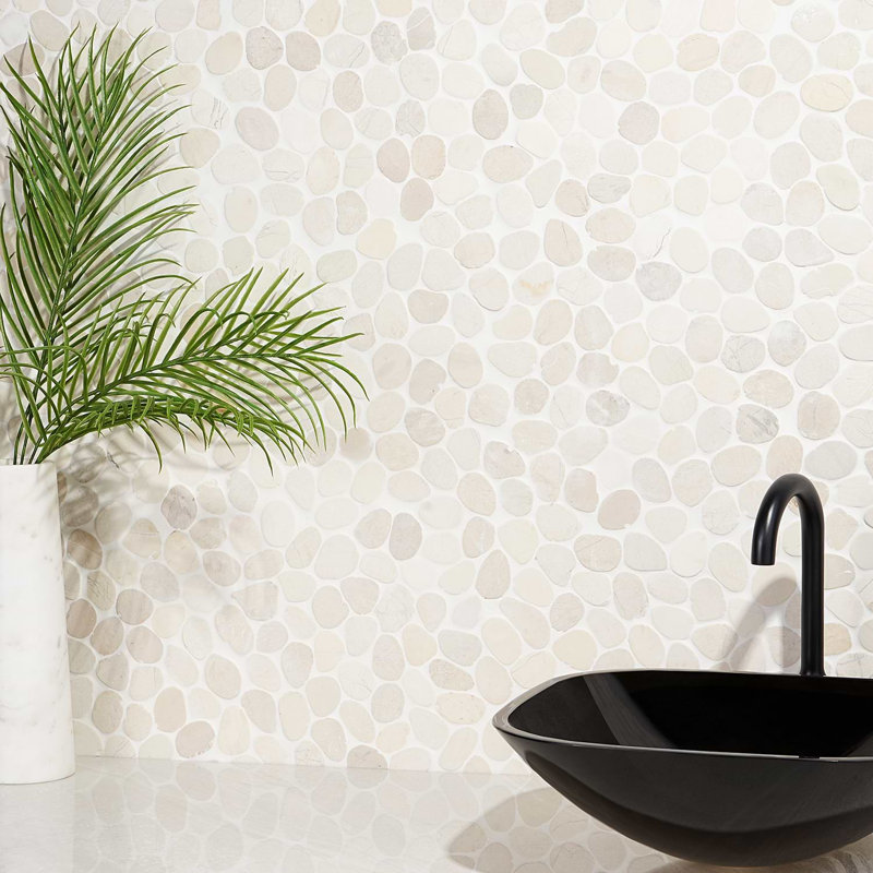 Nature Round Lovina Pebble Mosaic Tile, Lovina White