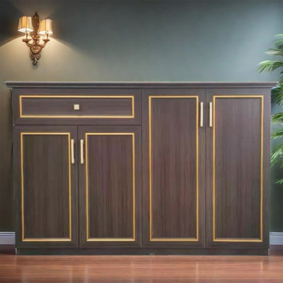 Shoe cabinet