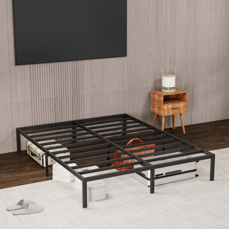 Structure de lit plateforme en métal robuste pour un sommeil paisible et une chambre à coucher élégante, Full (81.5" x 55.5")