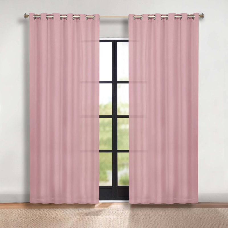 Paire de rideaux obscurcissant avec œillets Millendon, Craie mauve, L 70 po x L 96 po