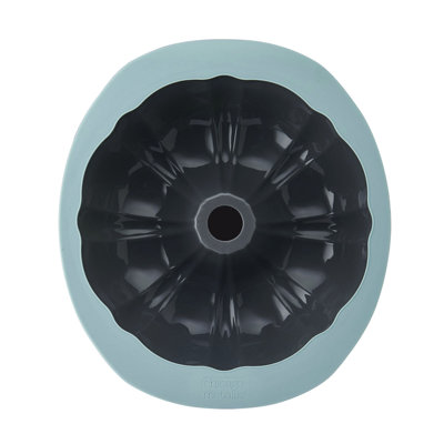 Chicago Metallic Silicone 10-Inch Fluted Cake Pan